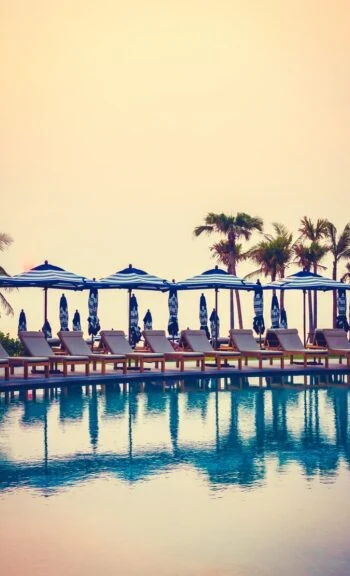 piscine hotel prestige coucher soleil cannes propertys